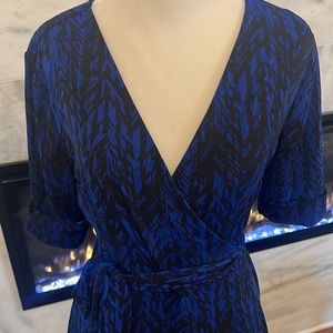 Wrap Dress Blue and Black Mid Length Women’s Size Small Apt 9